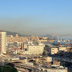 https://la-finestra-sul-porto-genoa.hotelitalianriviera.com