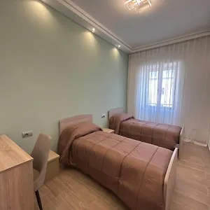 Claire House Roma